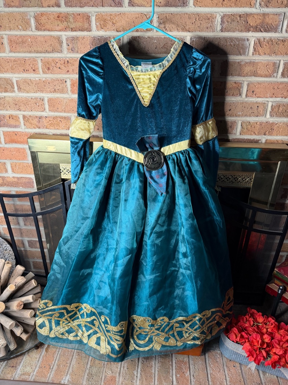 GIRLS SZ 9/10 DISNEY STORE $55 Merida Costume Brave LACE ON ARMS IS MISSING